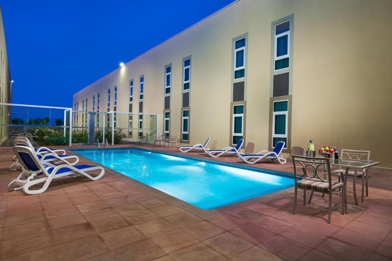City Hotel Duqm Exterior foto